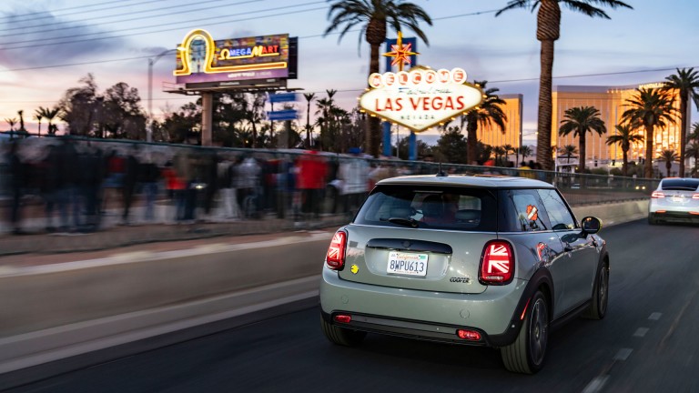 mobilidade elétrica Mini – de LA a Las Vegas – mini electric